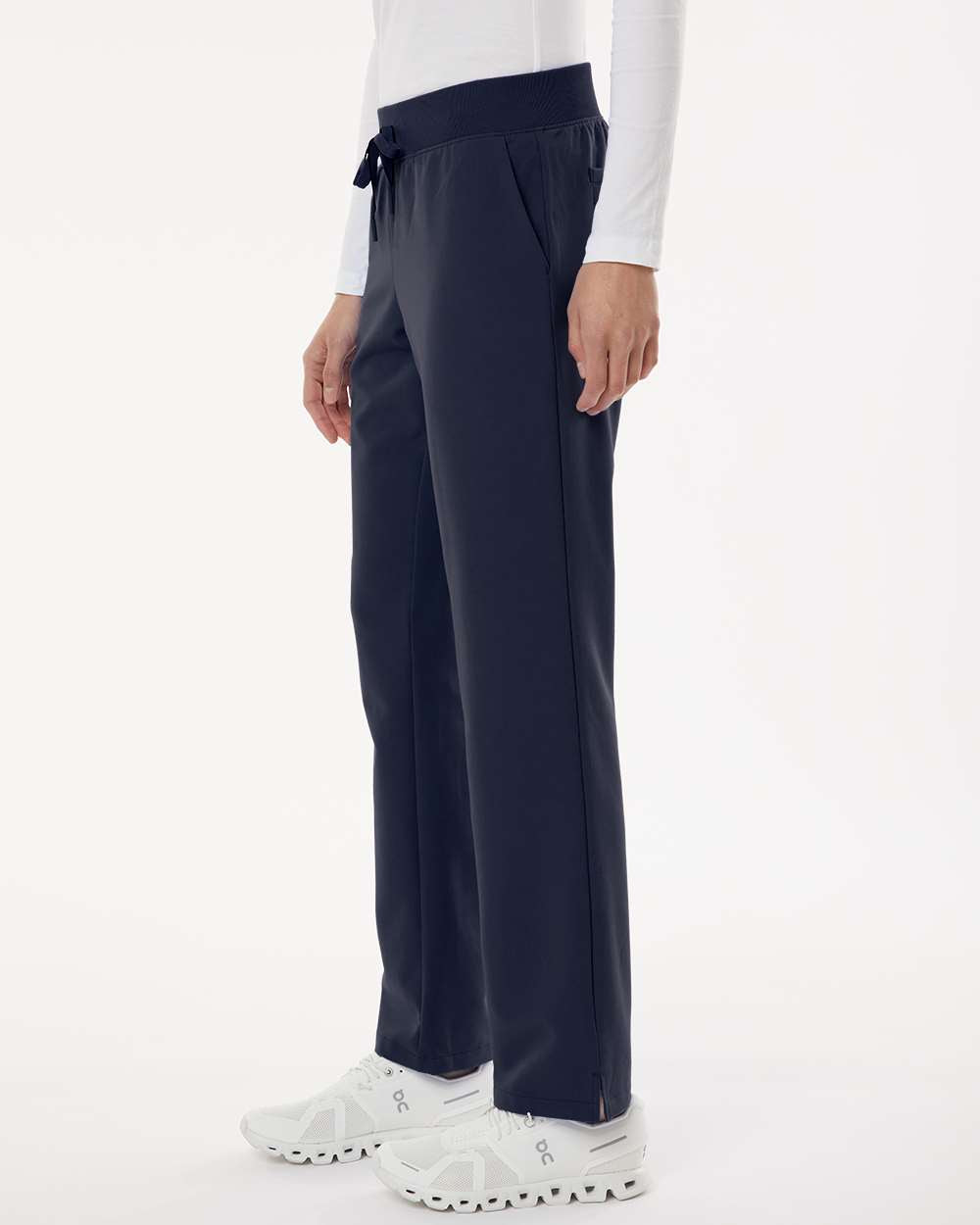 Women's Petite Sizes Xenos Essential Knit-Waist Scrub Pants